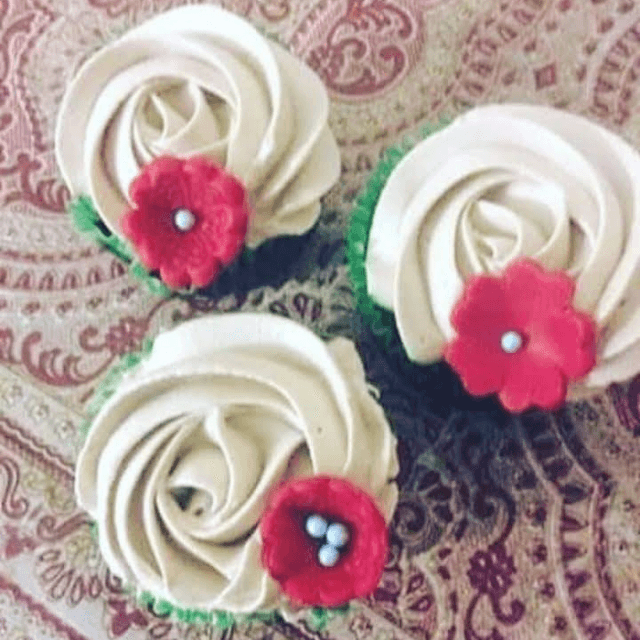 Rose Gold Cup Cakes
