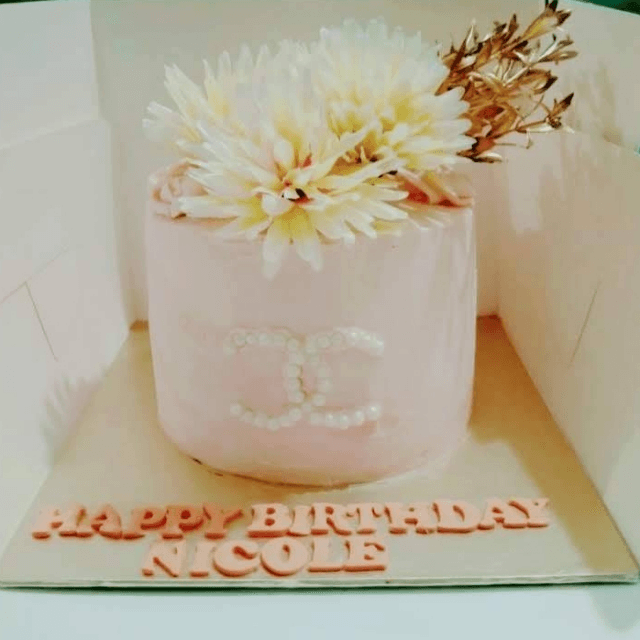Floral Theme Cake