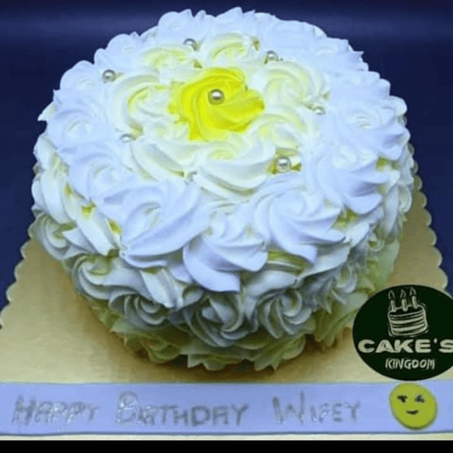 Floral Theme Cream Cake