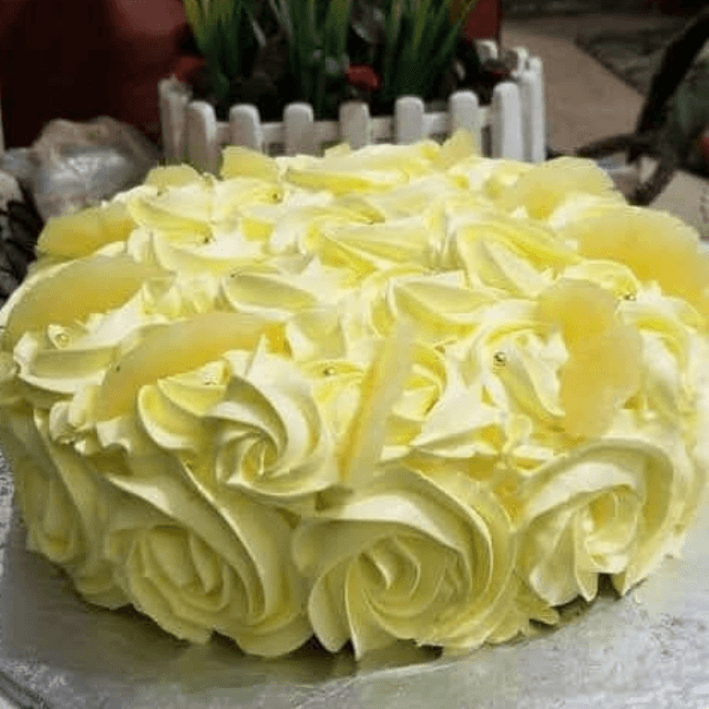 Floral Pineapple Cream Cake