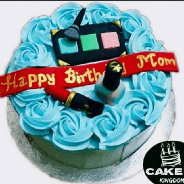 Makeup Theme Cream Cake